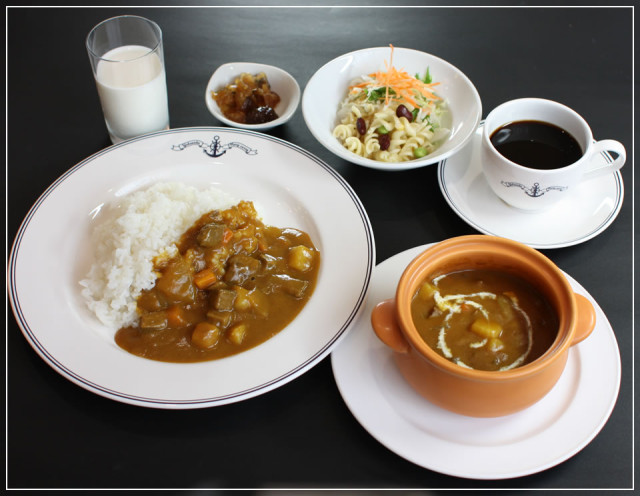 横須賀海軍カレー本舗